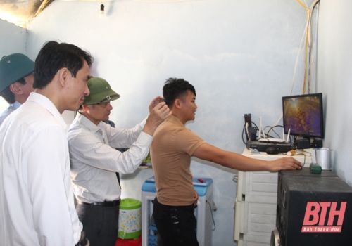 Mô hình nuôi gà công nghệ cao